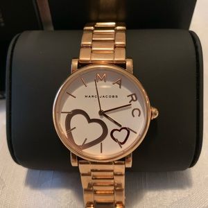🔆 NEW in box Marc Jacobs watch in rose gold